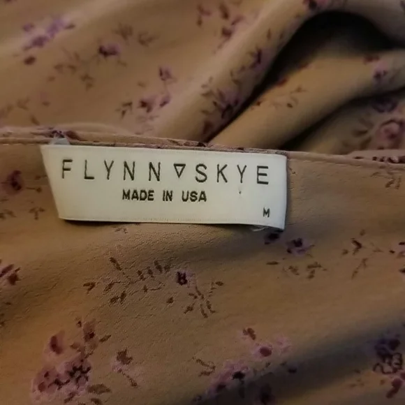 Flynn Skye plum floral dress size M.  Worn once - Picture 3 of 4